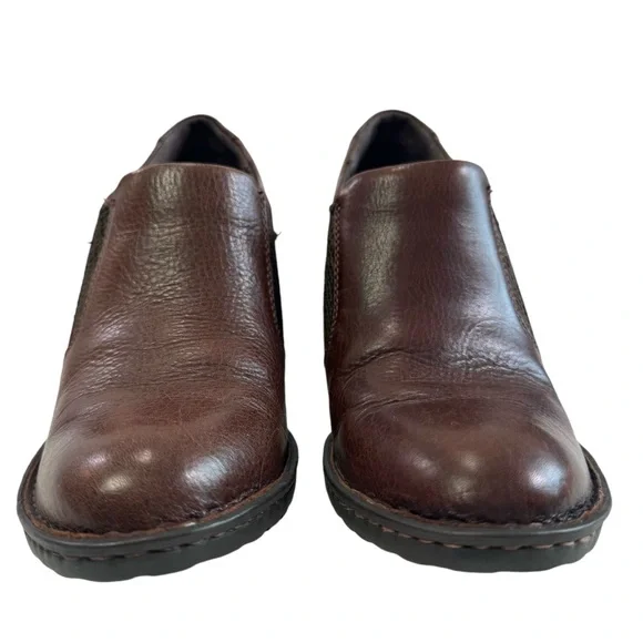 Born D07906 Slip-On Brown Leather Block Heel Ankle Booties Size 8.5 M/W - Picture 4 of 16